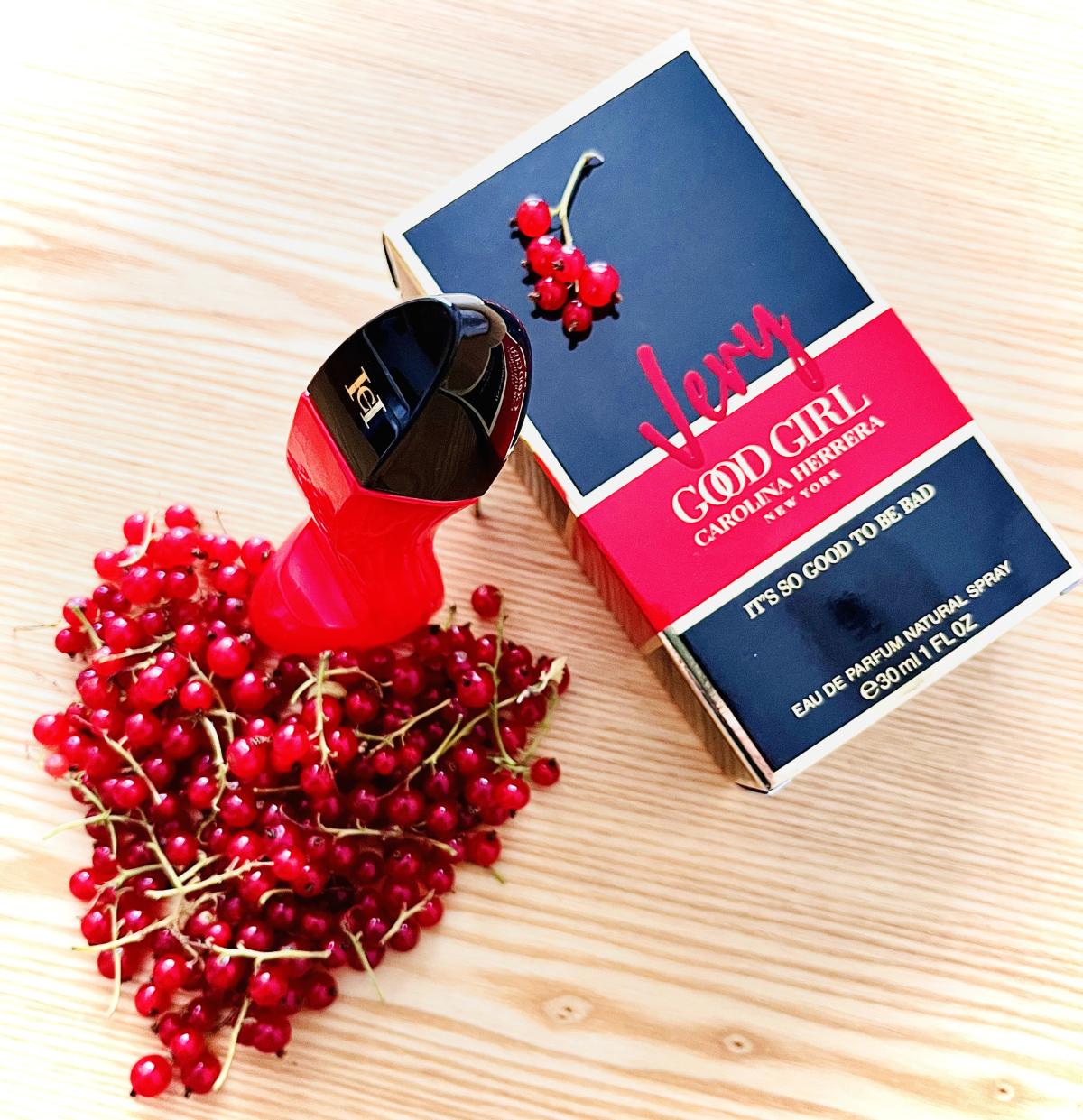 عطر كارولينا هيريرا فيري جود ج - مراجعة Perfume Floral Fragrance وسعره